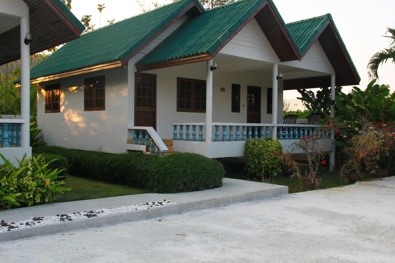 Surin House Villa Buitenkant foto